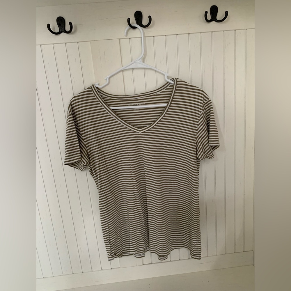 American Eagle Women’s Basic Tee